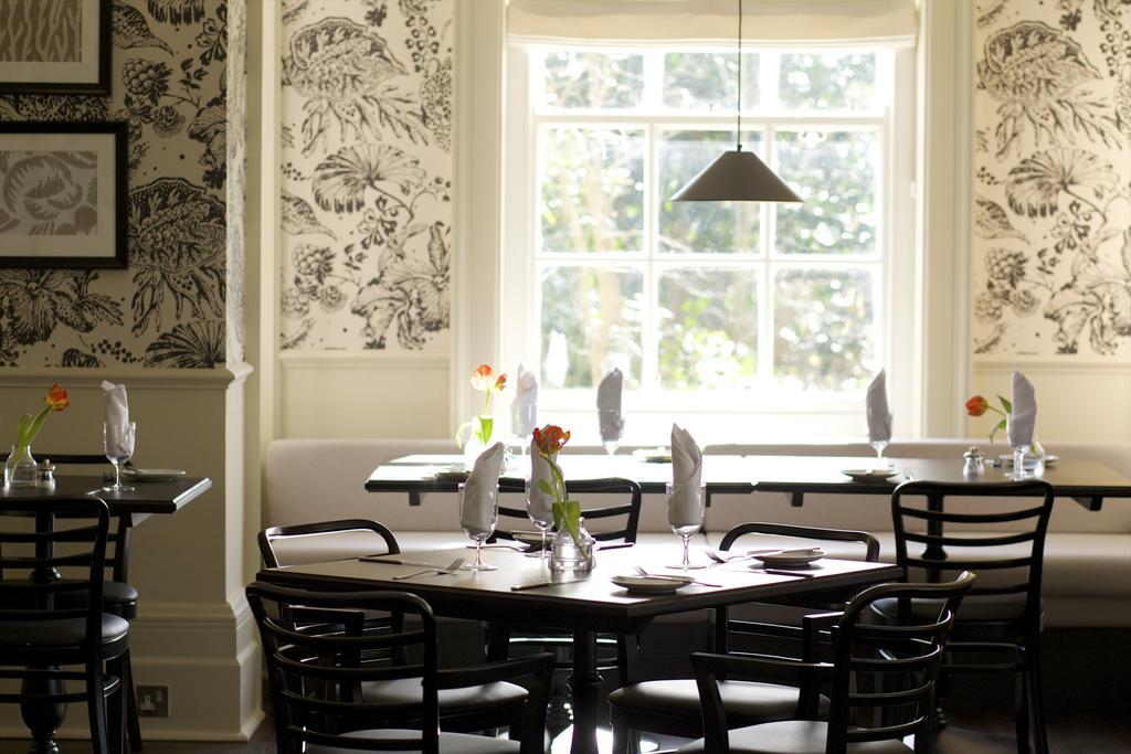 The Manor At Sway - Hotel, Restaurant And Gardens Eksteriør bilde