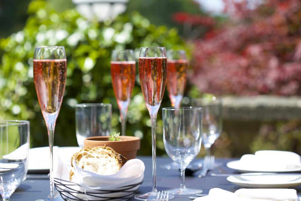 The Manor At Sway - Hotel, Restaurant And Gardens Eksteriør bilde
